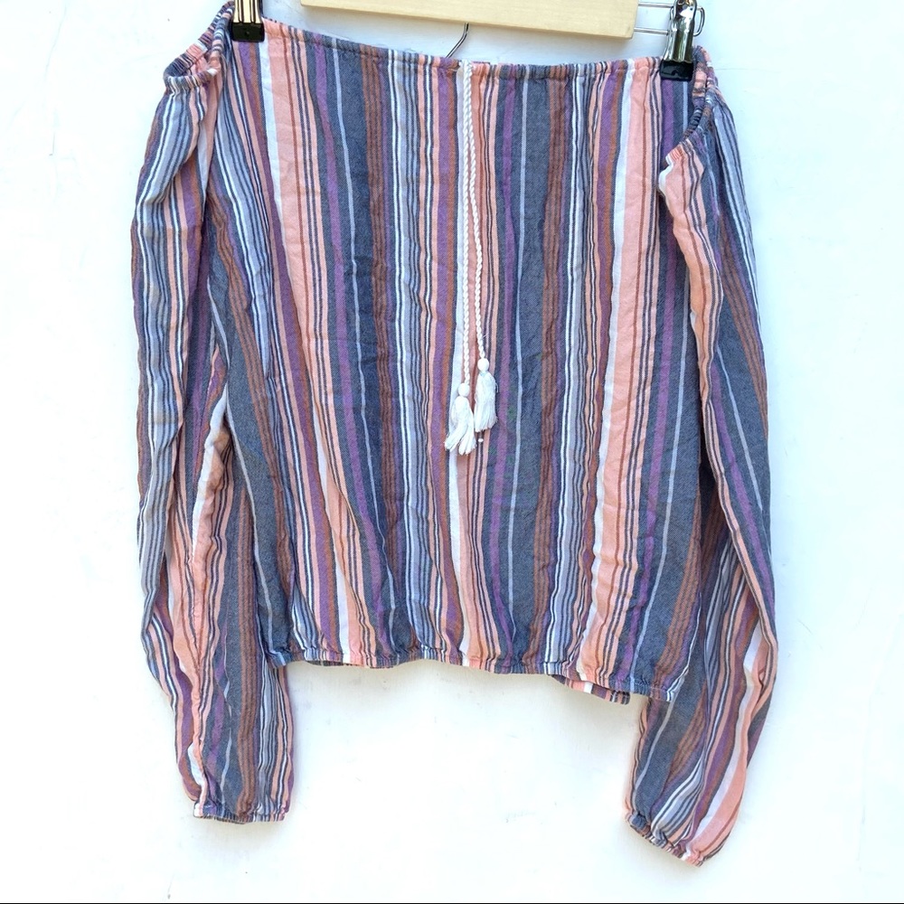 Hollister Off-Shoulder Blouse